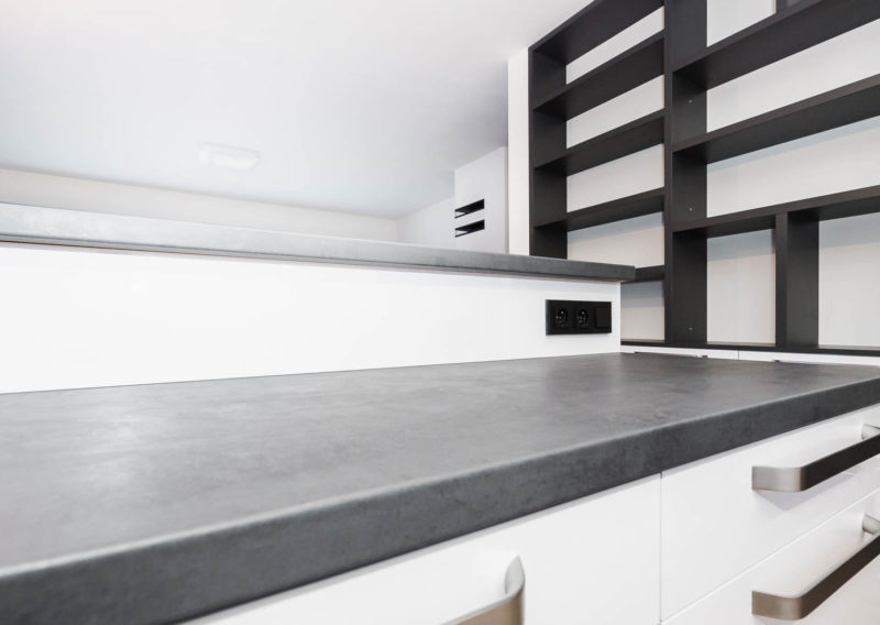 Diamantově šedá – Artic white gloss