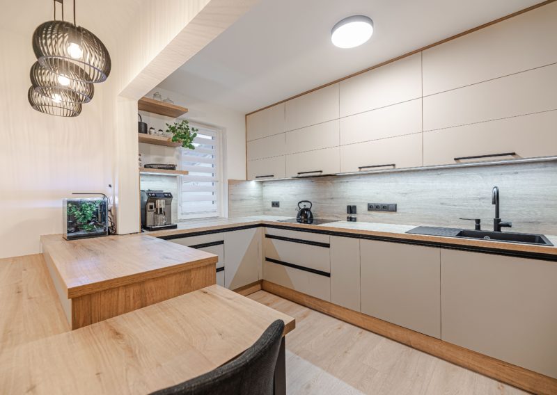 Champagne perfect matt a dub přírodní