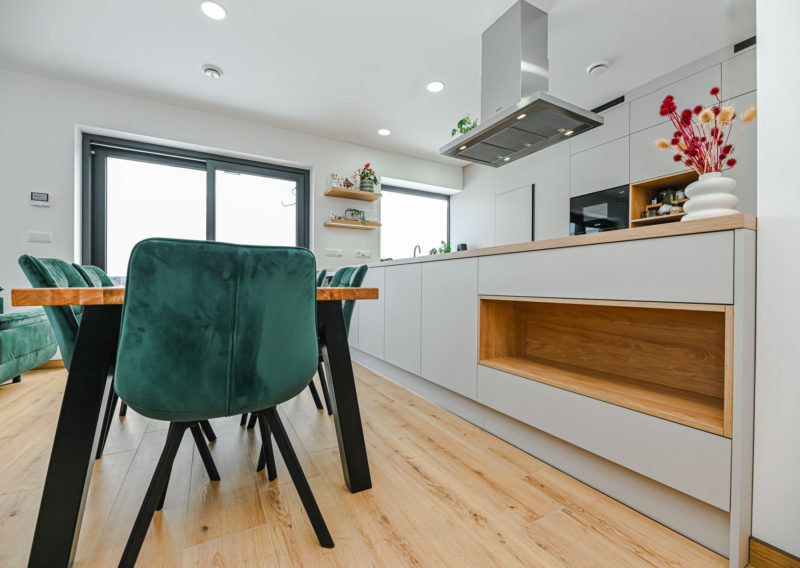 Kašmír a Dub Hictory