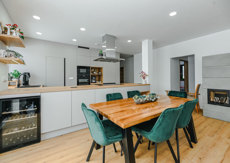 Kašmír a Dub Hictory